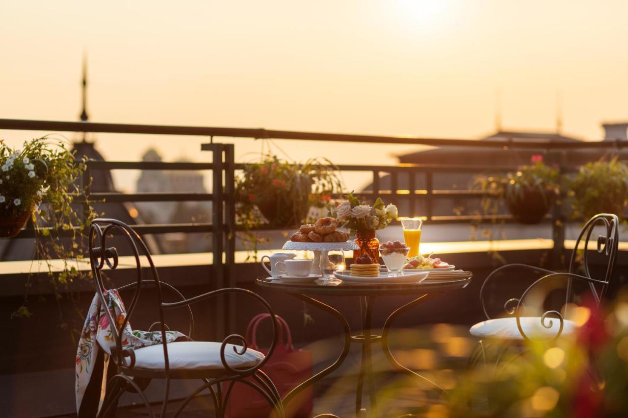 Grand Hotel סופיה מראה חיצוני תמונה The Terrace at the Hotel
