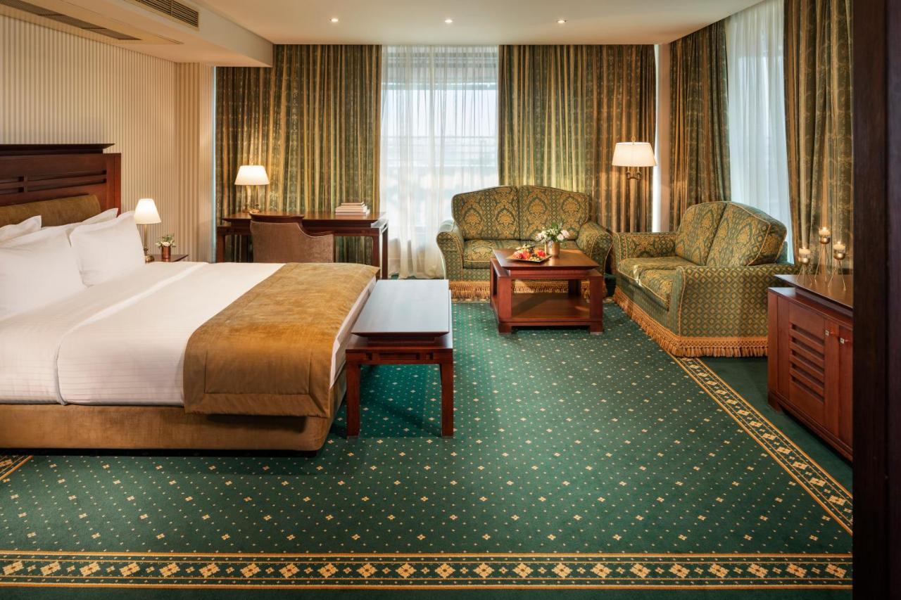 Grand Hotel סופיה מראה חיצוני תמונה A suite at the hotel